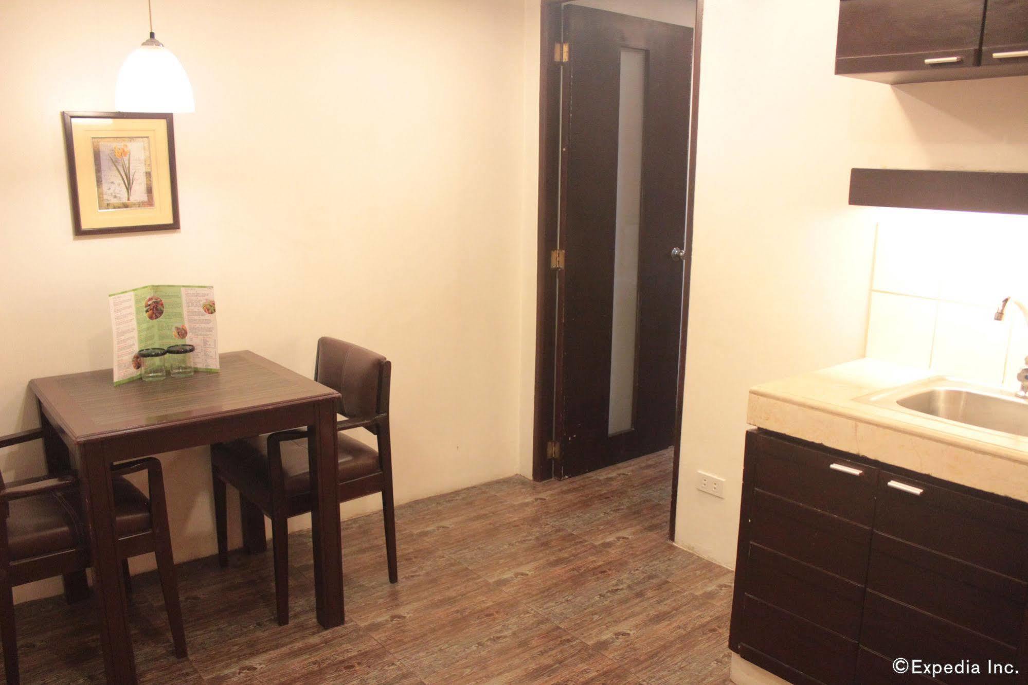 Acl Suites Quezon City Exterior foto